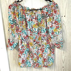 7th Ave New York white with floral print 1/2 sleeve shirt. Off the shoulder